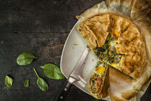 At the table: <em>Torta pasqualina</em>