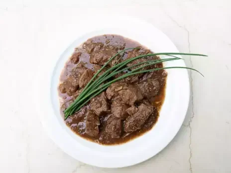 At the table: <em>Peposo</em>